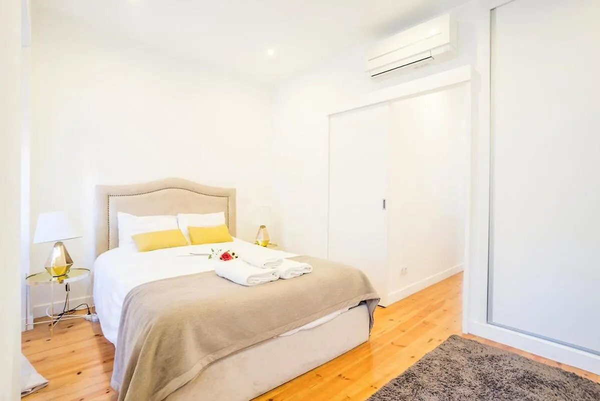 Principe Real Charming location